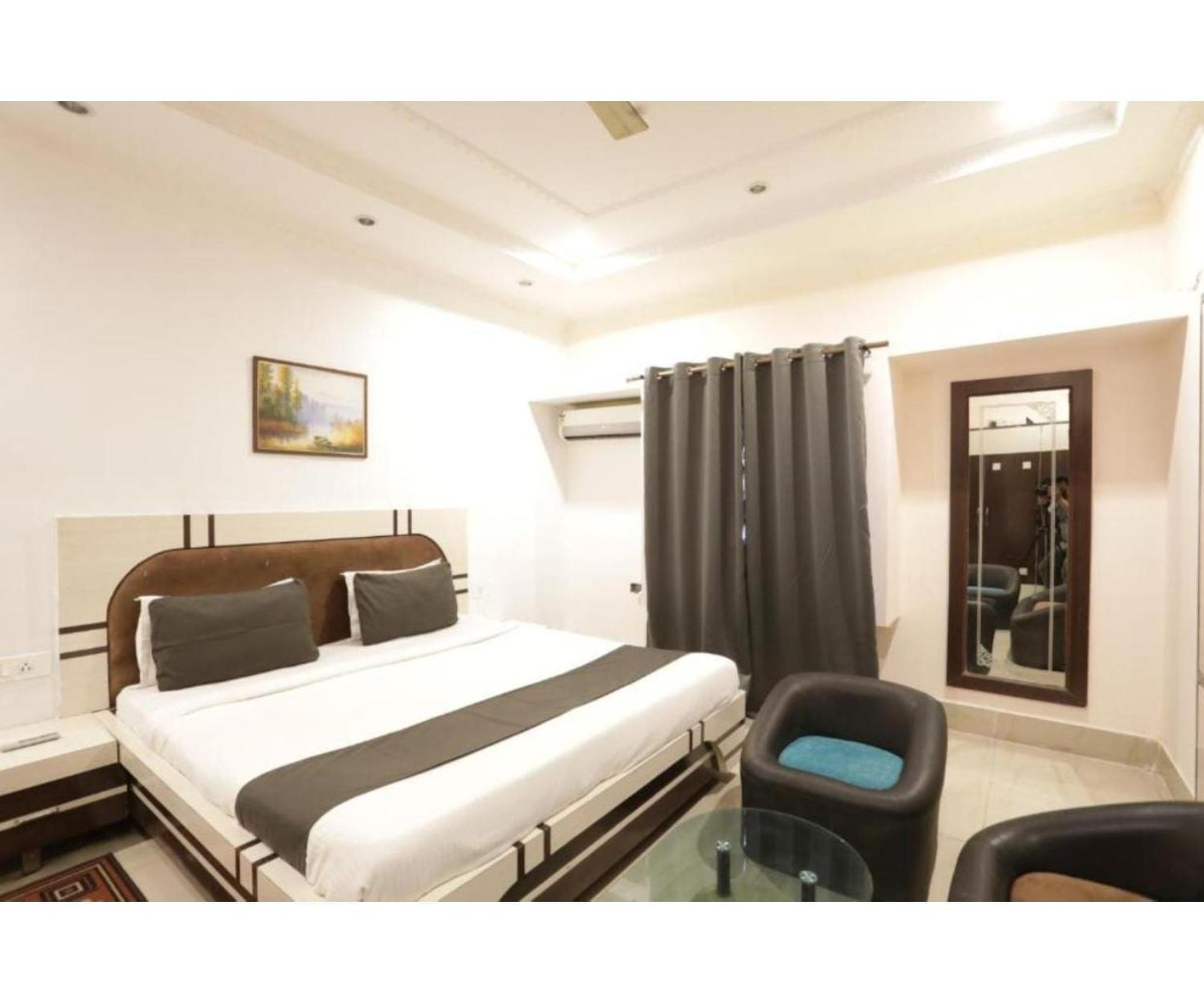 Day S Inn Luxury Stay Near Care Hospital In Budget Friendly Price Best Seller Bhubaneswar Exteriör bild