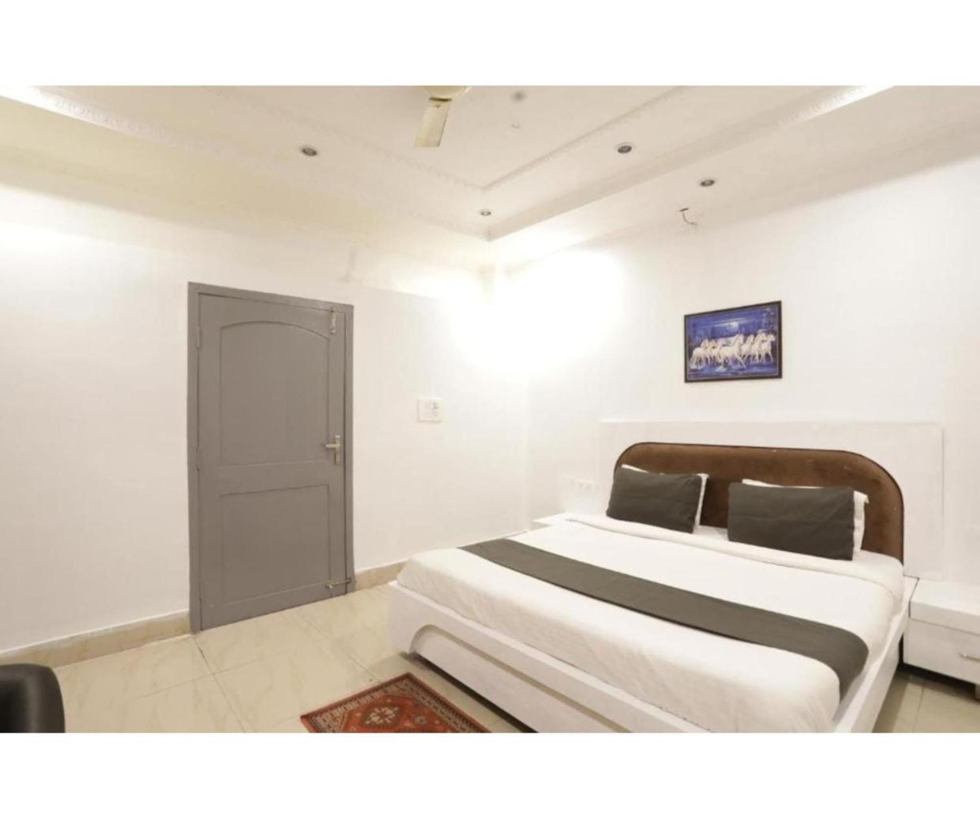 Day S Inn Luxury Stay Near Care Hospital In Budget Friendly Price Best Seller Bhubaneswar Exteriör bild