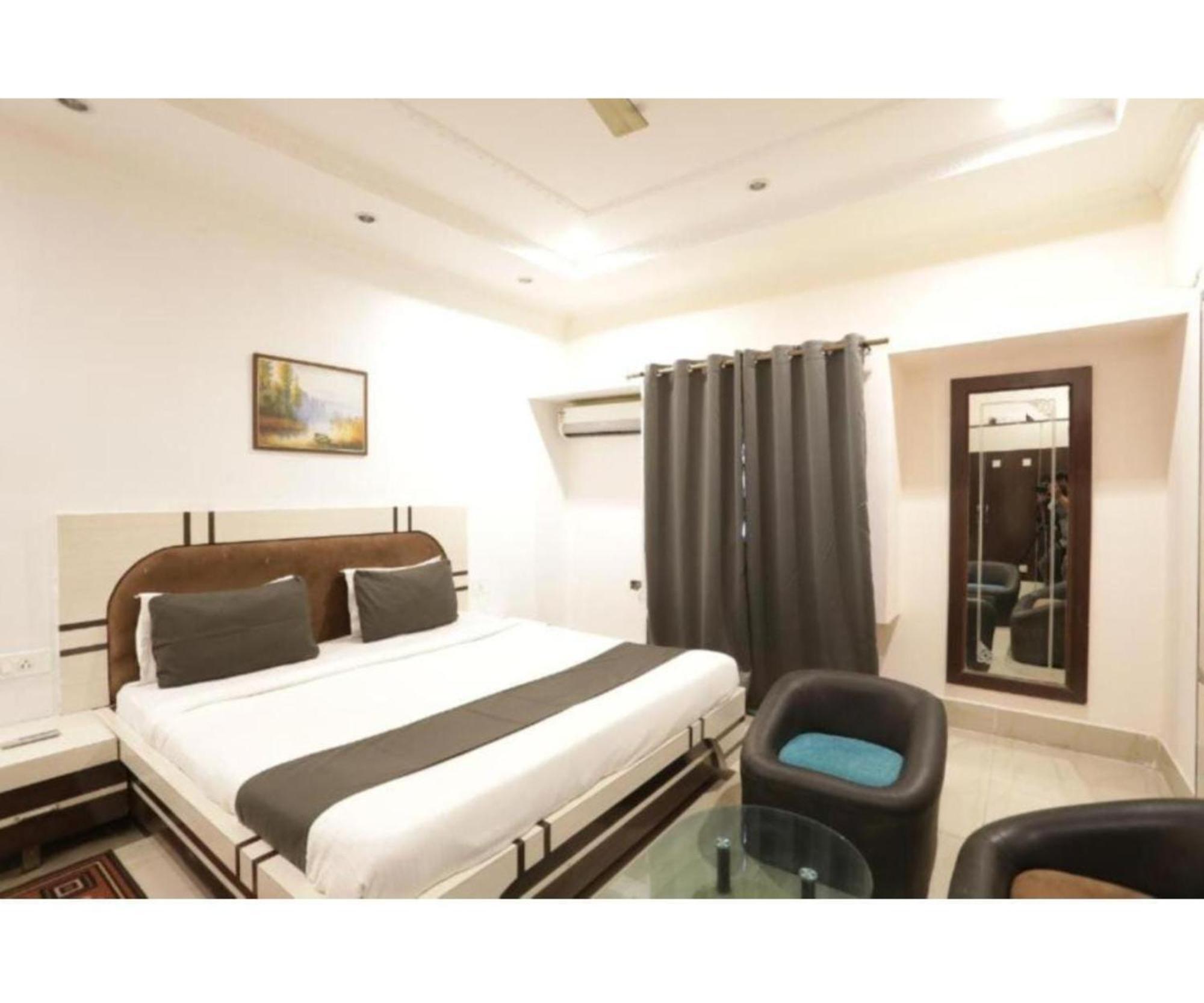 Day S Inn Luxury Stay Near Care Hospital In Budget Friendly Price Best Seller Bhubaneswar Exteriör bild