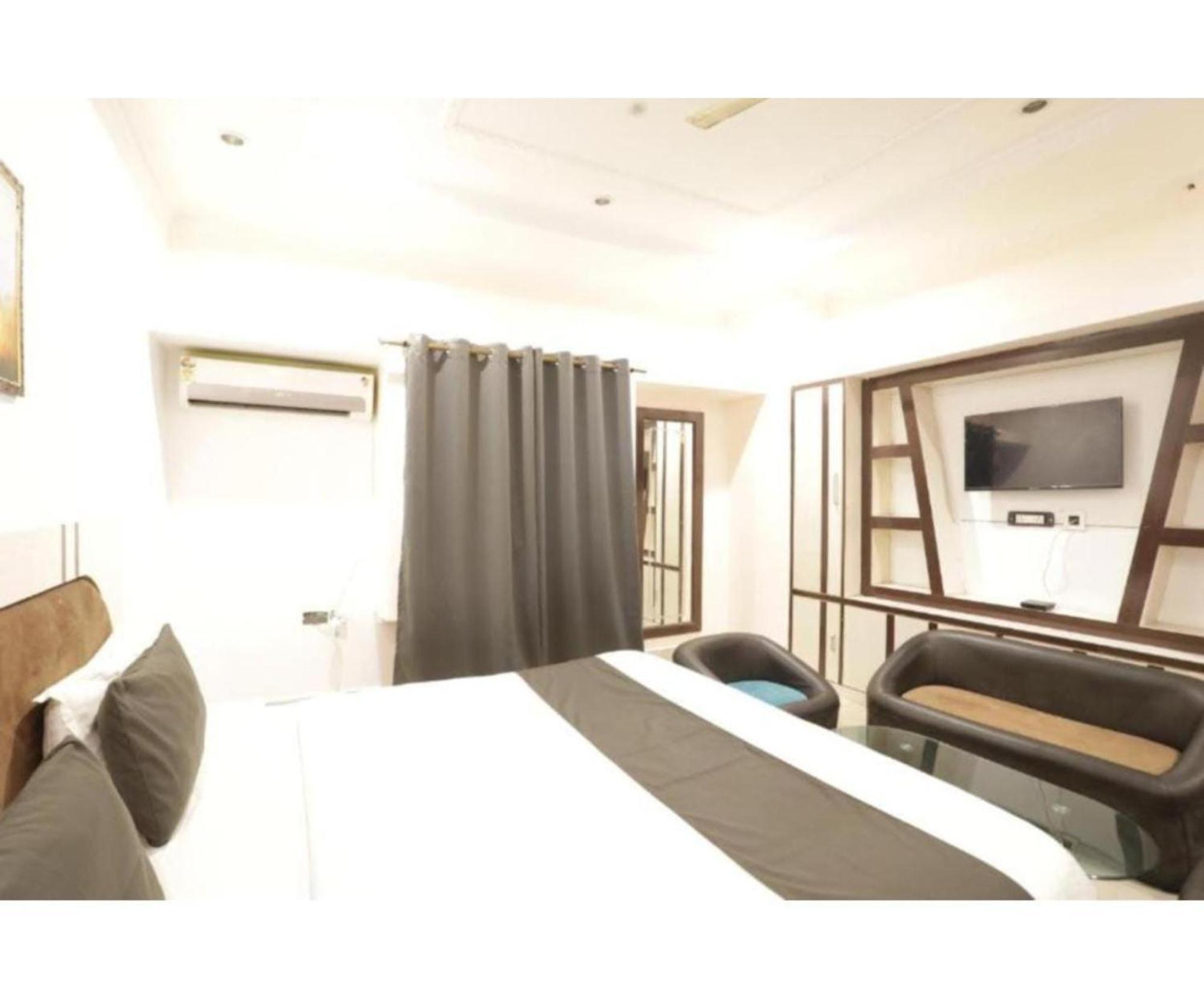 Day S Inn Luxury Stay Near Care Hospital In Budget Friendly Price Best Seller Bhubaneswar Exteriör bild