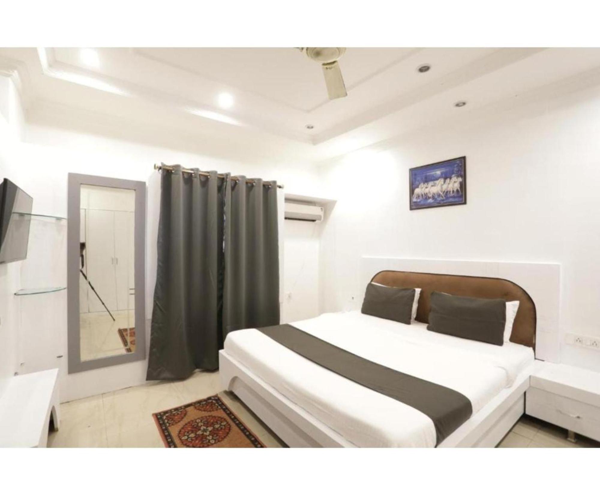 Day S Inn Luxury Stay Near Care Hospital In Budget Friendly Price Best Seller Bhubaneswar Exteriör bild