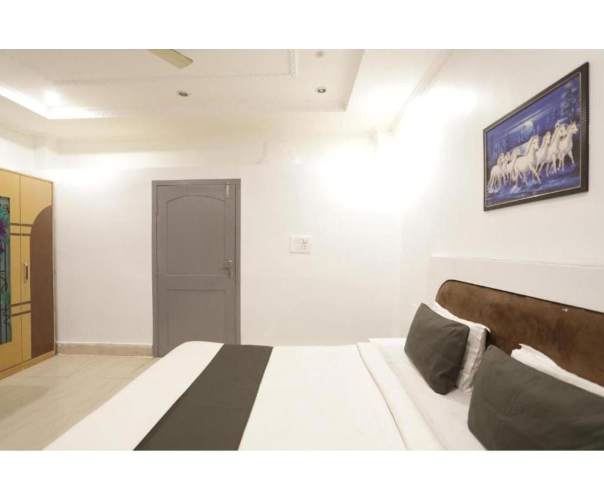 Day S Inn Luxury Stay Near Care Hospital In Budget Friendly Price Best Seller Bhubaneswar Exteriör bild